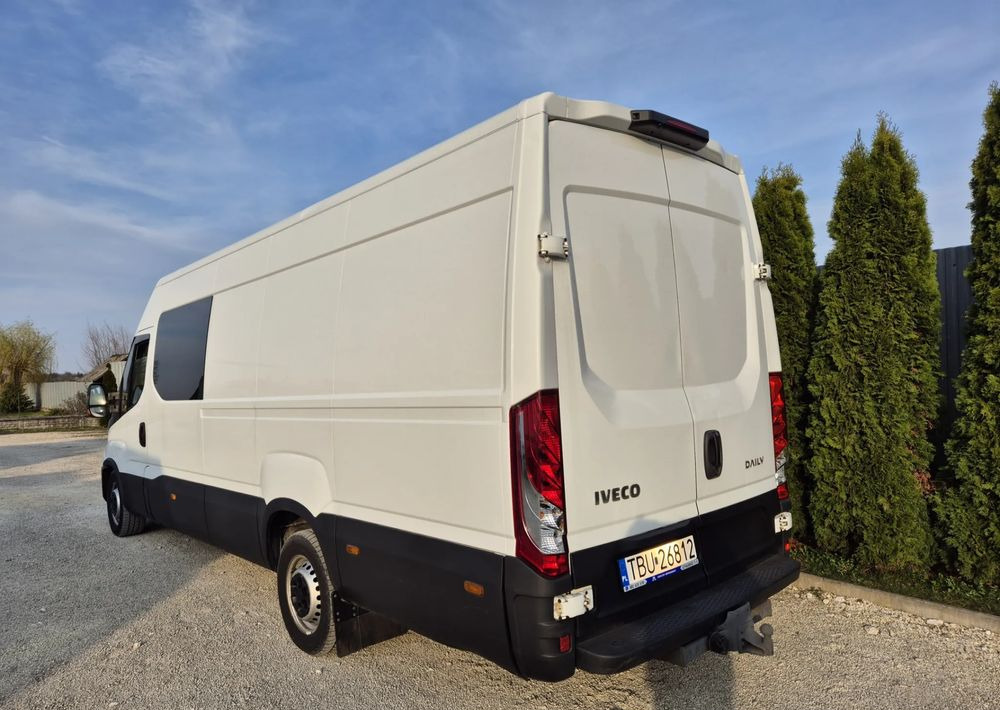 Iveco Iveco 35s18 3.0 180KM Brygadówka manual - Dodávkа s dvojitou kabínou: obrázok 3 Iveco Iveco 35s18 3.0 180KM Brygadówka manual - Dodávkа s dvojitou kabínou: obrázok 3