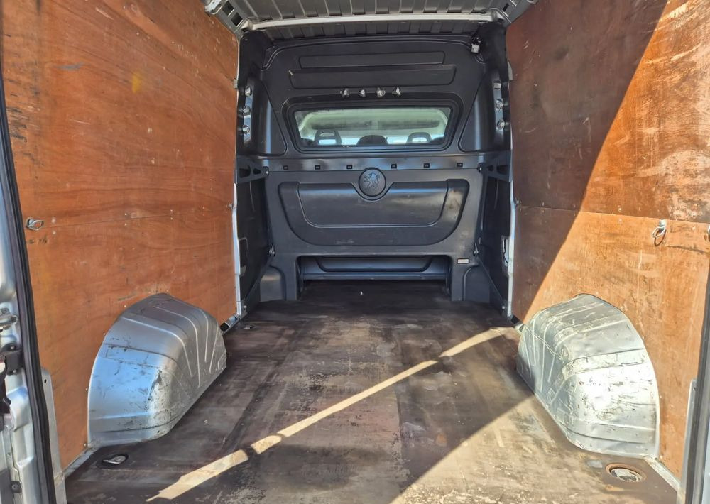Peugeot Boxer 130KM Brygadówka L3H2 - Dodávkа s dvojitou kabínou: obrázok 4 Peugeot Boxer 130KM Brygadówka L3H2 - Dodávkа s dvojitou kabínou: obrázok 4