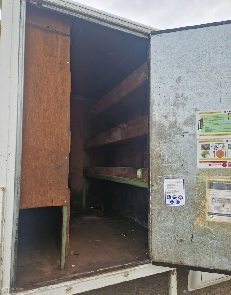 Skrzynia ładunkowa Sygnalizacja świetlna koguty Roboty drogowe, stan idealny! - Valníková nadstavba: obrázok 4 Skrzynia ładunkowa Sygnalizacja świetlna koguty Roboty drogowe, stan idealny! - Valníková nadstavba: obrázok 4