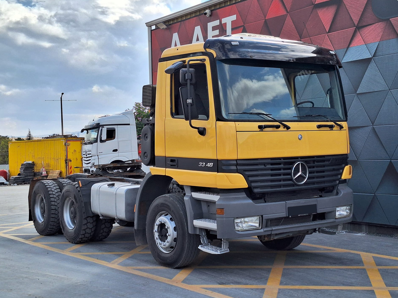 MERCEDES-BENZ ACTROS 3348 - Ťahač: obrázok 3 MERCEDES-BENZ ACTROS 3348 - Ťahač: obrázok 3