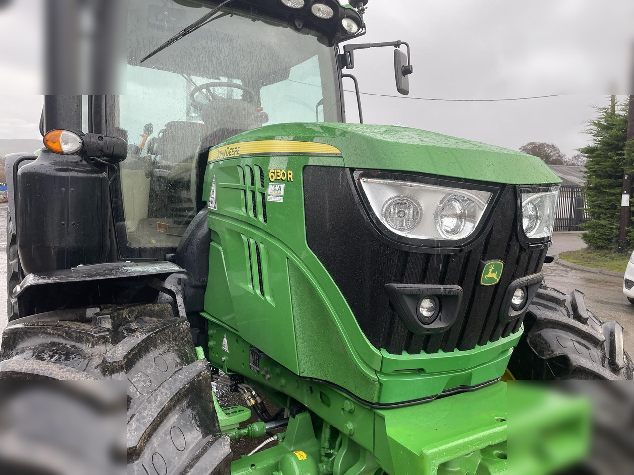 2017 JOHN DEERE 6130R - Traktor: obrázok 1 2017 JOHN DEERE 6130R - Traktor: obrázok 1