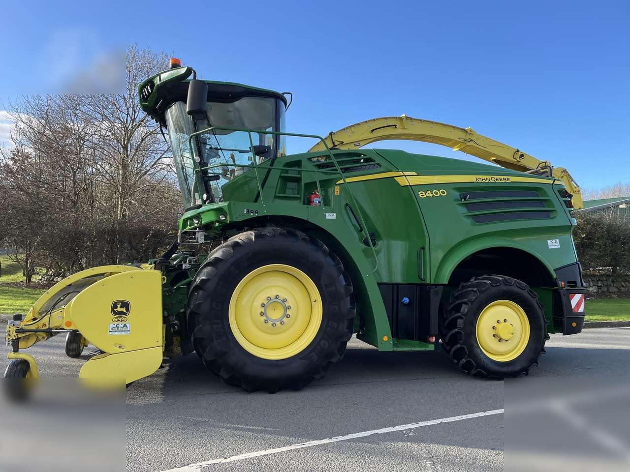2018 JOHN DEERE 8400 - Samohybná rezačka: obrázok 2 2018 JOHN DEERE 8400 - Samohybná rezačka: obrázok 2