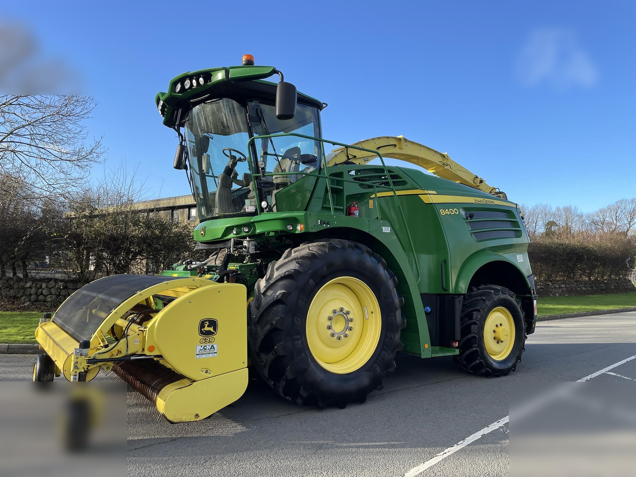 2018 JOHN DEERE 8400 - Samohybná rezačka: obrázok 3 2018 JOHN DEERE 8400 - Samohybná rezačka: obrázok 3