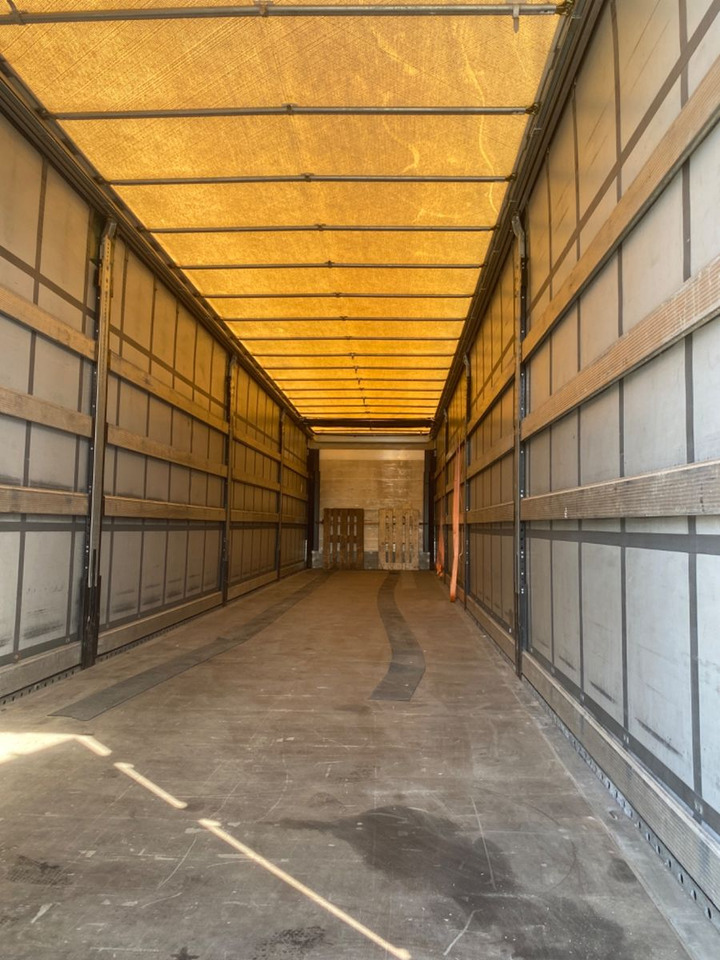 Schmitz Cargobull SCS 24/ Tautliner/Liftachse/Alufelgen/Pal.Kasten - Plachtový náves: obrázok 4 Schmitz Cargobull SCS 24/ Tautliner/Liftachse/Alufelgen/Pal.Kasten - Plachtový náves: obrázok 4