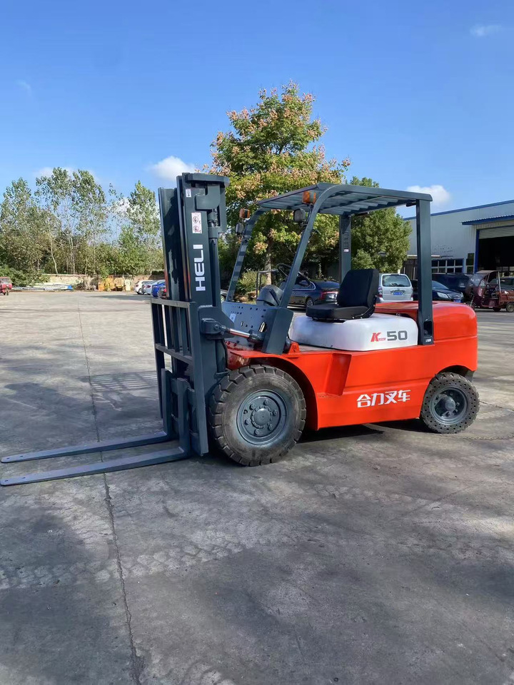 HELI k50 used diesel forklift Customizable mast clamps - Dieselový vysokozdvižný vozík: obrázok 1 HELI k50 used diesel forklift Customizable mast clamps - Dieselový vysokozdvižný vozík: obrázok 1