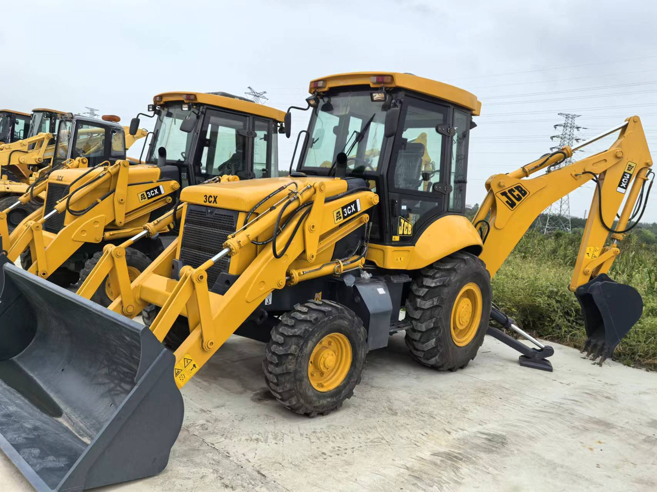 JCB 3CX backhoe loader TLB versatile machine multiple attachment options - Rýpadlo-nakladač: obrázok 1 JCB 3CX backhoe loader TLB versatile machine multiple attachment options - Rýpadlo-nakladač: obrázok 1