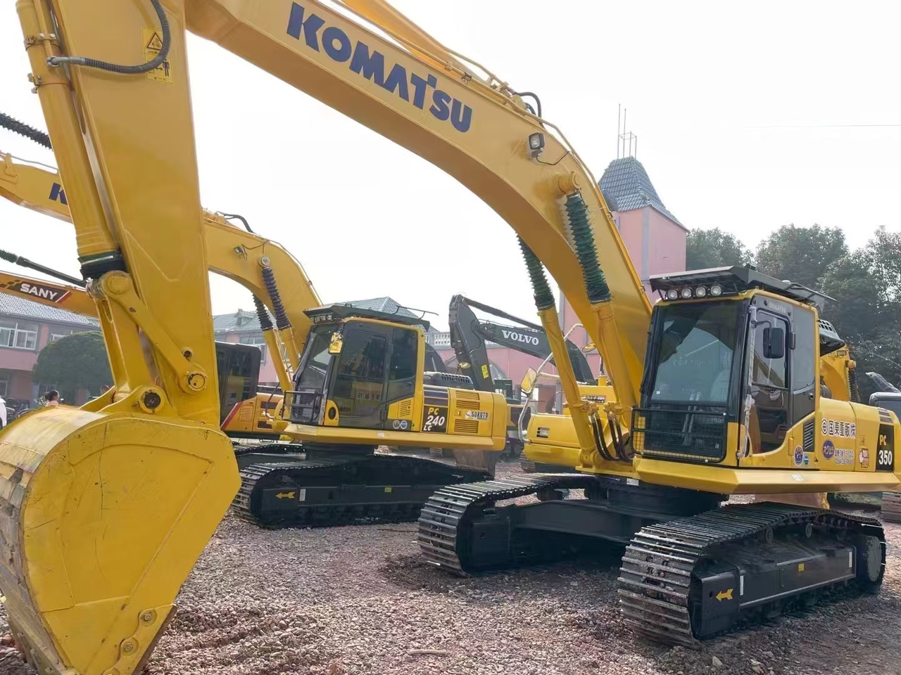 KOMATSU pc350-8 - Pásové rýpadlo: obrázok 4 KOMATSU pc350-8 - Pásové rýpadlo: obrázok 4