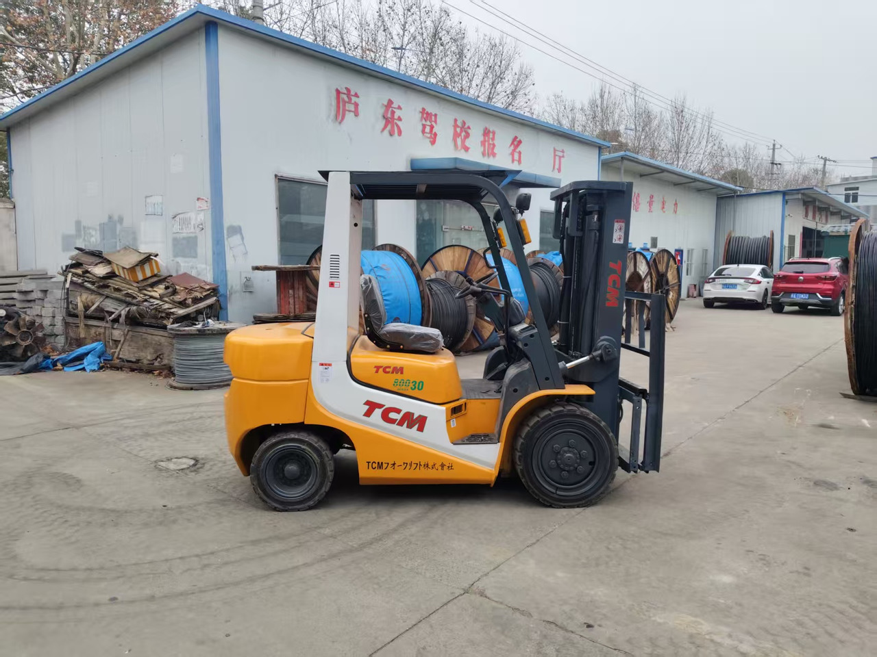 TCM FD30 Japan brand used 3 ton 4.5m diesel forklift Customizable mast clamps - Dieselový vysokozdvižný vozík: obrázok 3 TCM FD30 Japan brand used 3 ton 4.5m diesel forklift Customizable mast clamps - Dieselový vysokozdvižný vozík: obrázok 3