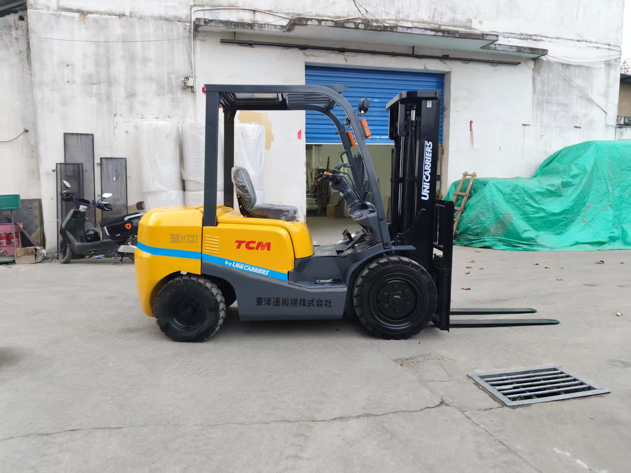 TCM FD30 Japan brand used 3 ton diesel forklift Customizable mast clamps - Dieselový vysokozdvižný vozík: obrázok 1 TCM FD30 Japan brand used 3 ton diesel forklift Customizable mast clamps - Dieselový vysokozdvižný vozík: obrázok 1
