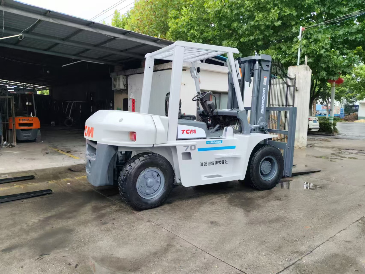 TCM FD70 japan brand 7 ton forklift used Customizable mast clamp side shift - Dieselový vysokozdvižný vozík: obrázok 4 TCM FD70 japan brand 7 ton forklift used Customizable mast clamp side shift - Dieselový vysokozdvižný vozík: obrázok 4
