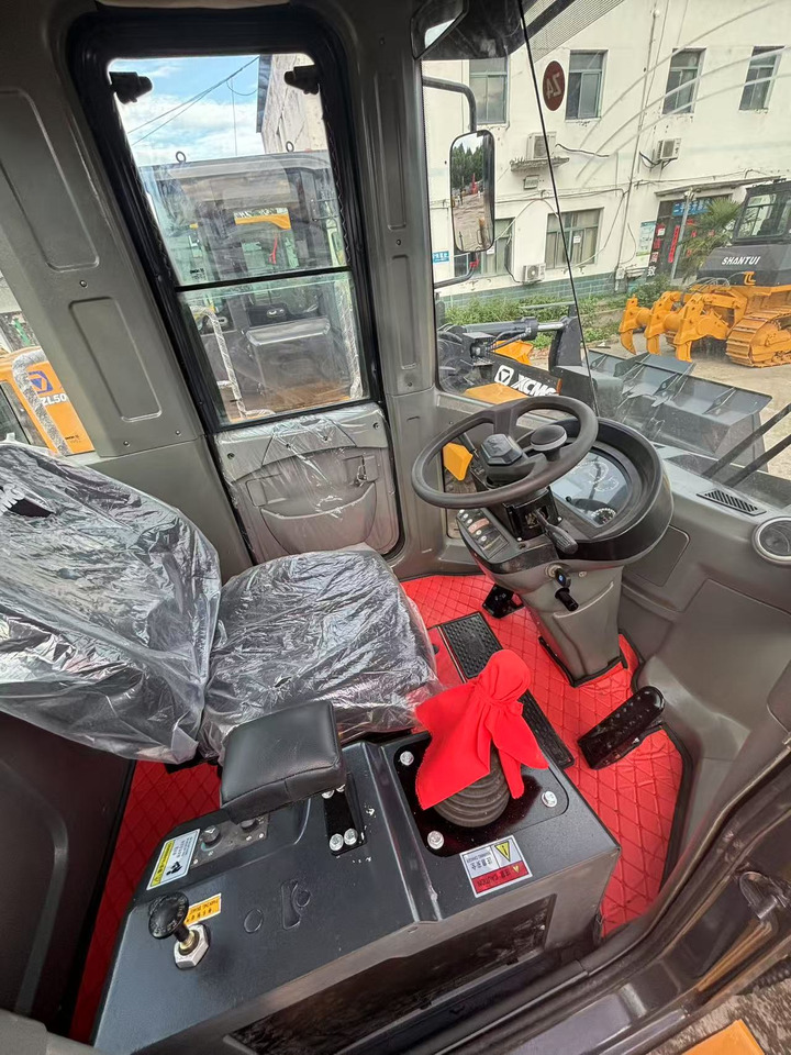 XCMG ZL50GN low hour front loader for sale - Kolesový nakladač: obrázok 4 XCMG ZL50GN low hour front loader for sale - Kolesový nakladač: obrázok 4