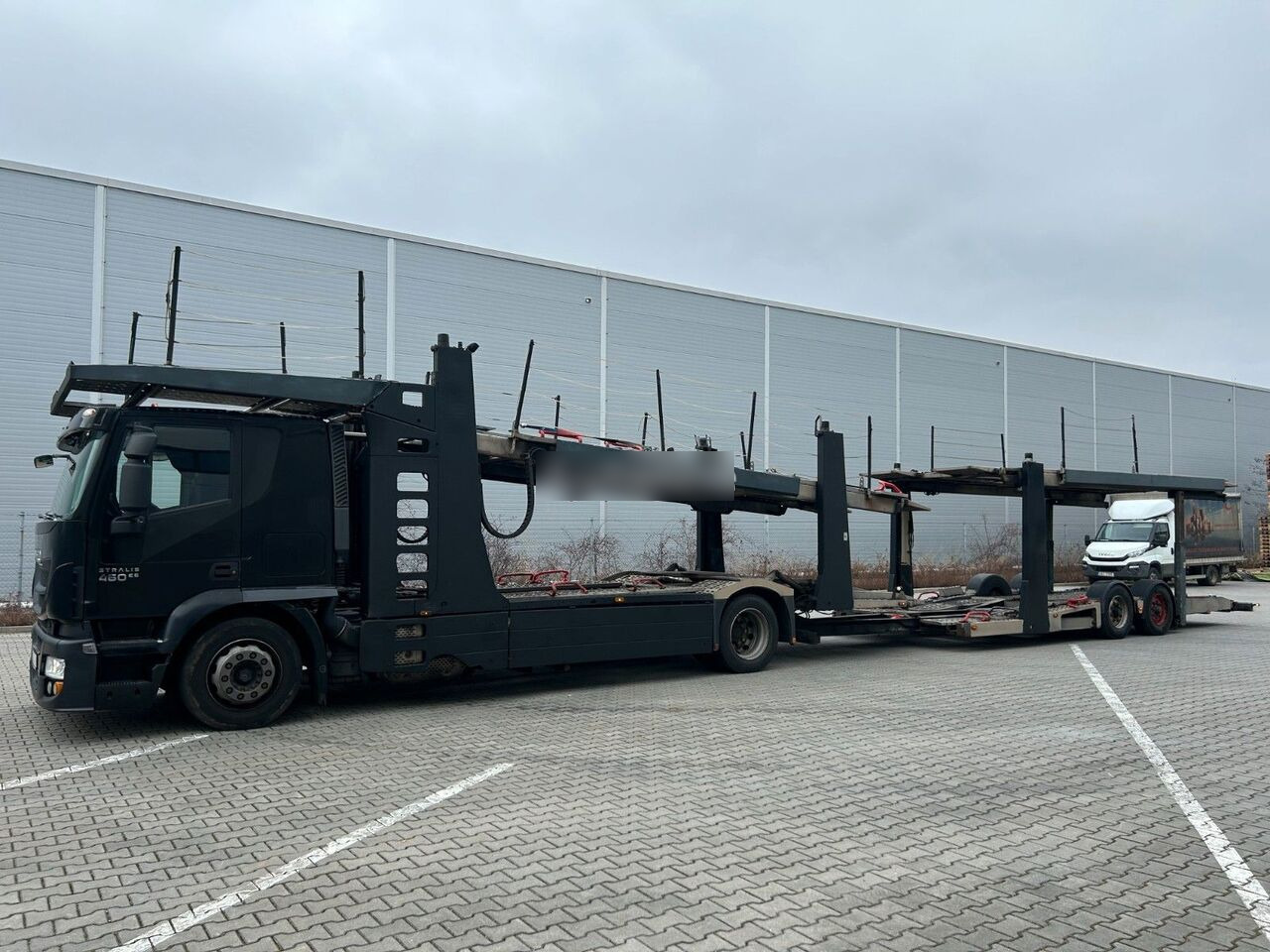 IVECO Stralis 460 (1A3C - ROLFO TV) - Nákladné vozidlo na prepravu automobilov: obrázok 3 IVECO Stralis 460 (1A3C - ROLFO TV) - Nákladné vozidlo na prepravu automobilov: obrázok 3