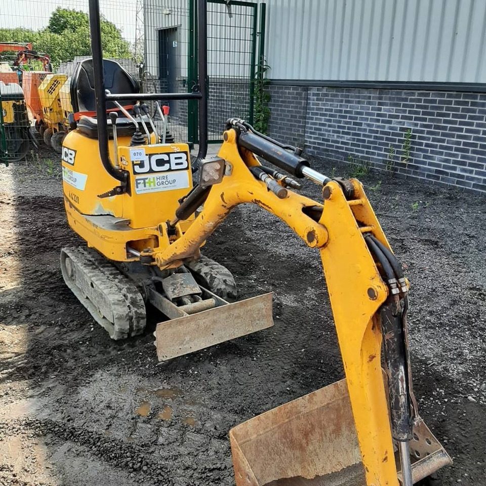 JCB 8008 - Mini rýpadlo: obrázok 2 JCB 8008 - Mini rýpadlo: obrázok 2