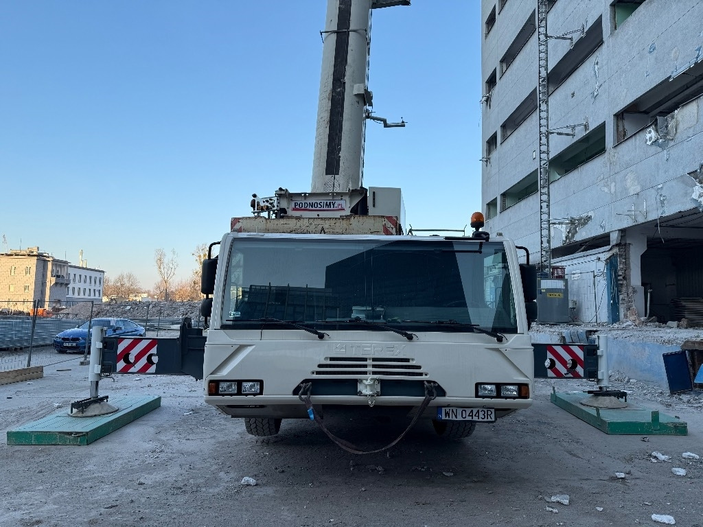 Demag AC 200-1 - Žeriav pre všetky terény: obrázok 2 Demag AC 200-1 - Žeriav pre všetky terény: obrázok 2