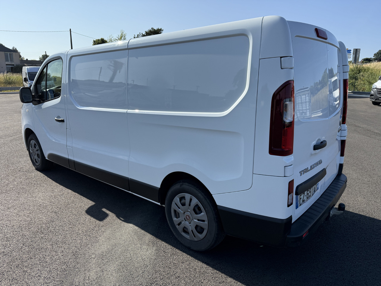 Furgon FIAT TALENTO 1T3 LH1 2.0MULTIJET120 PRO LOUNGE + ATTELAGE ET KIT BOIS COMPLET: obrázok 6 Furgon FIAT TALENTO 1T3 LH1 2.0MULTIJET120 PRO LOUNGE + ATTELAGE ET KIT BOIS COMPLET: obrázok 6