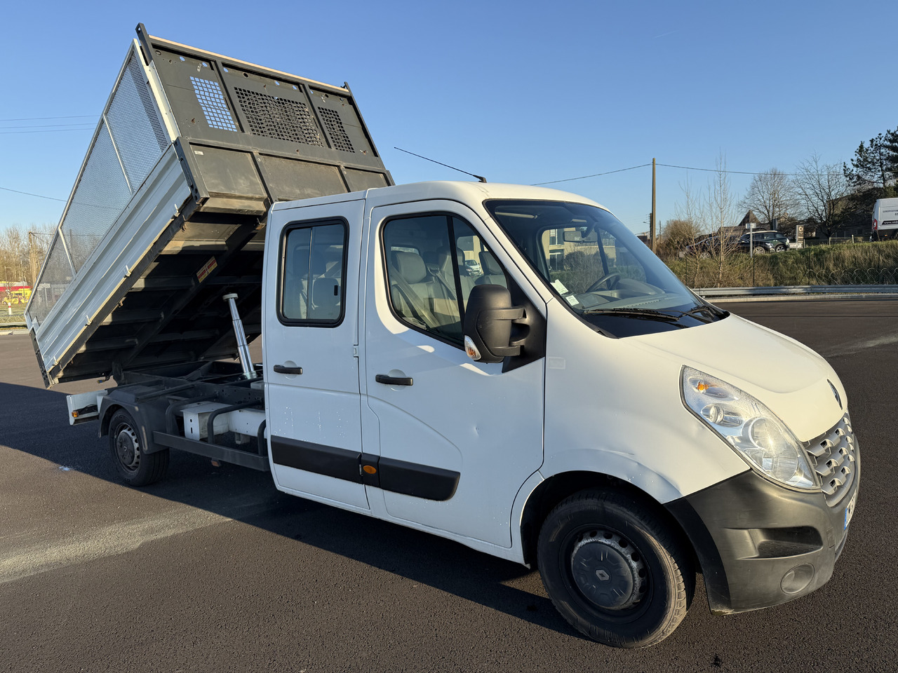 RENAULT MASTER 2.3DCI125 BENNE ACIER DOUBLE CABINE ROUE SIMPLE + REHAUSSE DE RIDELLE - Dodávka sklápač: obrázok 1 RENAULT MASTER 2.3DCI125 BENNE ACIER DOUBLE CABINE ROUE SIMPLE + REHAUSSE DE RIDELLE - Dodávka sklápač: obrázok 1