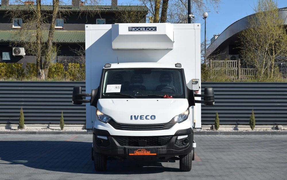 Iveco DAILY 70C18 / 3.0 - 180 KM / AUTOMAT HI-MATIC / 3 OSOBY / CHŁODNIA - MROŹNIA 4,55 M / AGREGAD FRIGOBLOCK / WINDA SORENSEN / KLIMA / TEMPOMAT / KAMERA COFANIA / REGULOWANE ZAWIESZENIE / SERWISOWA - Chladirenské nákladné vozidlo: obrázok 2 Iveco DAILY 70C18 / 3.0 - 180 KM / AUTOMAT HI-MATIC / 3 OSOBY / CHŁODNIA - MROŹNIA 4,55 M / AGREGAD FRIGOBLOCK / WINDA SORENSEN / KLIMA / TEMPOMAT / KAMERA COFANIA / REGULOWANE ZAWIESZENIE / SERWISOWA - Chladirenské nákladné vozidlo: obrázok 2