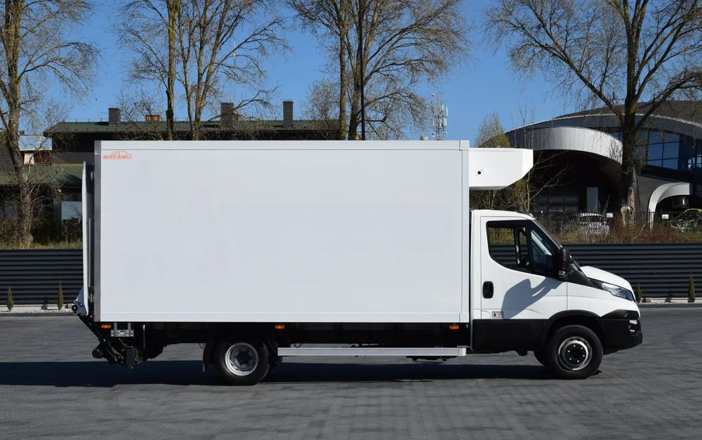 Iveco DAILY 70C18 / 3.0 - 180 KM / AUTOMAT HI-MATIC / 3 OSOBY / CHŁODNIA - MROŹNIA 4,55 M / AGREGAD FRIGOBLOCK / WINDA SORENSEN / KLIMA / TEMPOMAT / KAMERA COFANIA / REGULOWANE ZAWIESZENIE / SERWISOWA - Chladirenské nákladné vozidlo: obrázok 4 Iveco DAILY 70C18 / 3.0 - 180 KM / AUTOMAT HI-MATIC / 3 OSOBY / CHŁODNIA - MROŹNIA 4,55 M / AGREGAD FRIGOBLOCK / WINDA SORENSEN / KLIMA / TEMPOMAT / KAMERA COFANIA / REGULOWANE ZAWIESZENIE / SERWISOWA - Chladirenské nákladné vozidlo: obrázok 4