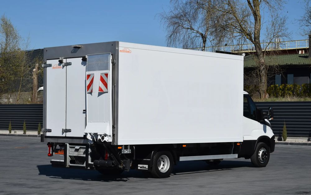 Iveco DAILY 70C18 / 3.0 - 180 KM / AUTOMAT HI-MATIC / 3 OSOBY / CHŁODNIA - MROŹNIA 4,55 M / AGREGAD FRIGOBLOCK / WINDA SORENSEN / KLIMA / TEMPOMAT / KAMERA COFANIA / REGULOWANE ZAWIESZENIE / SERWISOWA - Chladirenské nákladné vozidlo: obrázok 5 Iveco DAILY 70C18 / 3.0 - 180 KM / AUTOMAT HI-MATIC / 3 OSOBY / CHŁODNIA - MROŹNIA 4,55 M / AGREGAD FRIGOBLOCK / WINDA SORENSEN / KLIMA / TEMPOMAT / KAMERA COFANIA / REGULOWANE ZAWIESZENIE / SERWISOWA - Chladirenské nákladné vozidlo: obrázok 5