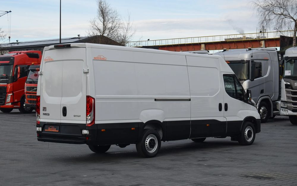 Iveco DAILY MAXI 35S14 / 2.3 - 140 KM / AUTOMAT HI-MATIC / NOWY MODEL / 3 OSOBY / DOSTAWCZE / BLASZAK / KAMERA COFANIA / TEMPOMAT / KLIMA / 2022 / SERWISOWANY / SPROWADZONY Z NIEMIEC - Furgon: obrázok 5 Iveco DAILY MAXI 35S14 / 2.3 - 140 KM / AUTOMAT HI-MATIC / NOWY MODEL / 3 OSOBY / DOSTAWCZE / BLASZAK / KAMERA COFANIA / TEMPOMAT / KLIMA / 2022 / SERWISOWANY / SPROWADZONY Z NIEMIEC - Furgon: obrázok 5