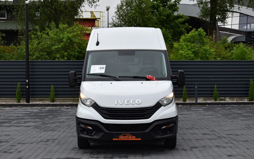 Iveco DAILY MAXI 35S16 / 2.3 - 160 KM / AUTOMAT HI-MATIC / NOWY MODEL / 3 OSOBY / DOSTAWCZE / BLASZAK / KLIMA / CZUJNIKI COFANIA / NISKI PRZEBIEG / 2022 / SERWISOWANY / Z NIEMIEC - Furgon: obrázok 2 Iveco DAILY MAXI 35S16 / 2.3 - 160 KM / AUTOMAT HI-MATIC / NOWY MODEL / 3 OSOBY / DOSTAWCZE / BLASZAK / KLIMA / CZUJNIKI COFANIA / NISKI PRZEBIEG / 2022 / SERWISOWANY / Z NIEMIEC - Furgon: obrázok 2