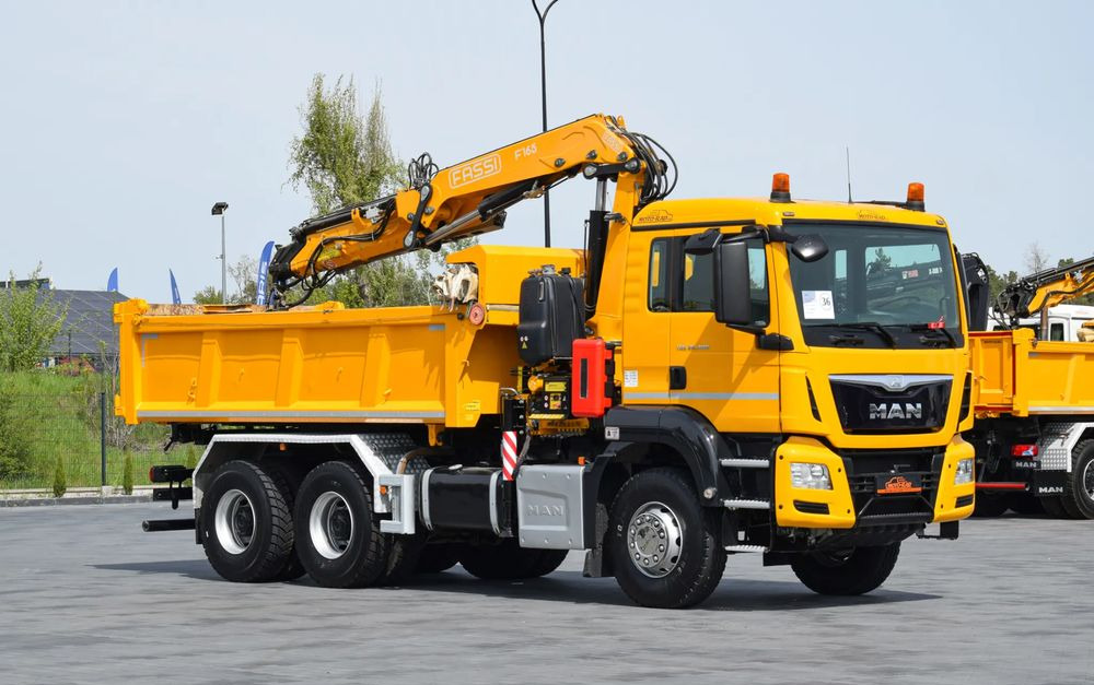 MAN TGS 26.400 / 6x4 / EURO 6 / UDT / HDS FASSI 165 / WYSUW x3 / ROTATOR / CHWYTAK / STEROWANIE RADIOWE / WZMOCNIONA RAMA / WYWROTKA / HYDROBURTA / AUTOMAT / 2017 / NOWE OPONY - 100% / NISKI PRZEBIEG - Sklápač, Auto s hydraulickou rukou: obrázok 3 MAN TGS 26.400 / 6x4 / EURO 6 / UDT / HDS FASSI 165 / WYSUW x3 / ROTATOR / CHWYTAK / STEROWANIE RADIOWE / WZMOCNIONA RAMA / WYWROTKA / HYDROBURTA / AUTOMAT / 2017 / NOWE OPONY - 100% / NISKI PRZEBIEG - Sklápač, Auto s hydraulickou rukou: obrázok 3