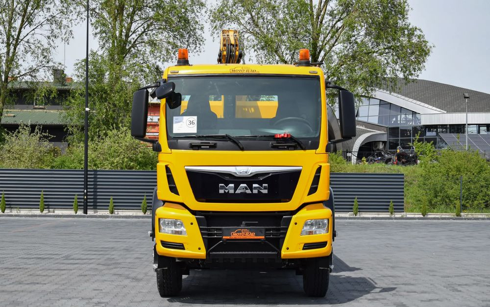 MAN TGS 26.400 / 6x4 / EURO 6 / UDT / HDS FASSI 165 / WYSUW x3 / ROTATOR / CHWYTAK / STEROWANIE RADIOWE / WZMOCNIONA RAMA / WYWROTKA / HYDROBURTA / AUTOMAT / 2017 / NOWE OPONY - 100% / NISKI PRZEBIEG - Sklápač, Auto s hydraulickou rukou: obrázok 2 MAN TGS 26.400 / 6x4 / EURO 6 / UDT / HDS FASSI 165 / WYSUW x3 / ROTATOR / CHWYTAK / STEROWANIE RADIOWE / WZMOCNIONA RAMA / WYWROTKA / HYDROBURTA / AUTOMAT / 2017 / NOWE OPONY - 100% / NISKI PRZEBIEG - Sklápač, Auto s hydraulickou rukou: obrázok 2