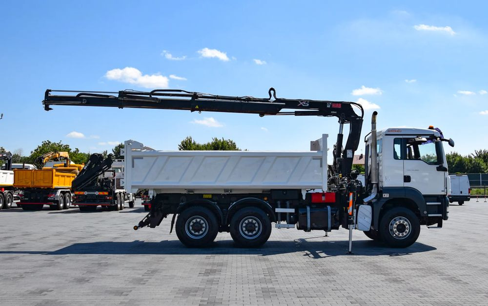 MAN TGS 33.360 / 6x4 / HDS HIAB 122 E-2 HIDUO / STEROWANIE RADIOWE / WYWROTKA / HYDROBURTA / AUTOMAT / KLIMA / TEMPOMAT / KAMERA COFANIA / SPROWADZONY - Sklápač: obrázok 4 MAN TGS 33.360 / 6x4 / HDS HIAB 122 E-2 HIDUO / STEROWANIE RADIOWE / WYWROTKA / HYDROBURTA / AUTOMAT / KLIMA / TEMPOMAT / KAMERA COFANIA / SPROWADZONY - Sklápač: obrázok 4
