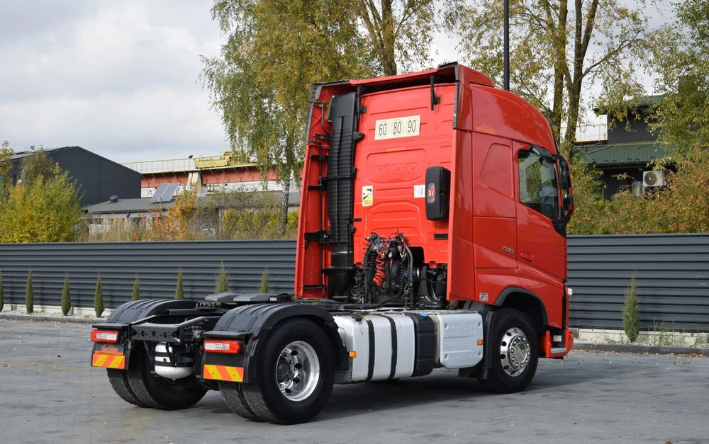 Volvo FH500 / HYDRAULIKA / EURO 6 / ACC / LEDY / ALUFELGI / SERWISOWANY / SPROWADZONY - Ťahač: obrázok 5 Volvo FH500 / HYDRAULIKA / EURO 6 / ACC / LEDY / ALUFELGI / SERWISOWANY / SPROWADZONY - Ťahač: obrázok 5