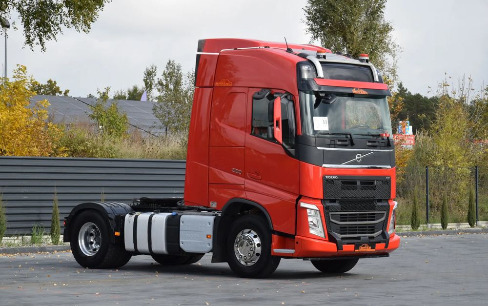 Volvo FH500 / HYDRAULIKA / EURO 6 / ACC / LEDY / ALUFELGI / SERWISOWANY / SPROWADZONY - Ťahač: obrázok 3 Volvo FH500 / HYDRAULIKA / EURO 6 / ACC / LEDY / ALUFELGI / SERWISOWANY / SPROWADZONY - Ťahač: obrázok 3