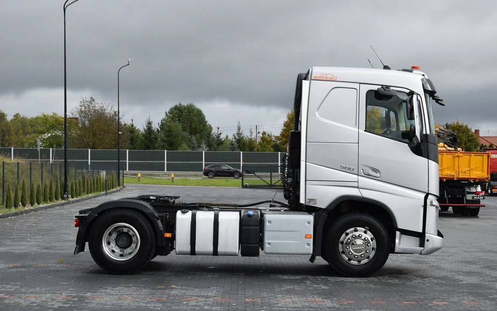 Volvo FH500 / NISKA KABINA / HYDRAULIKA / EURO 6 / ACC / LEDY / ALUFELGI / SERWISOWANY / SPROWADZONY - Ťahač: obrázok 4 Volvo FH500 / NISKA KABINA / HYDRAULIKA / EURO 6 / ACC / LEDY / ALUFELGI / SERWISOWANY / SPROWADZONY - Ťahač: obrázok 4