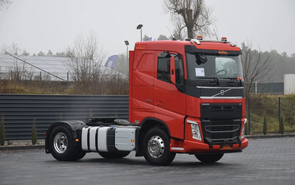 Volvo FH500 / NISKA KABINA / HYDRAULIKA / EURO 6 / ACC / LEDY / ALUFELGI / SERWISOWANY / SPROWADZONY - Ťahač: obrázok 3 Volvo FH500 / NISKA KABINA / HYDRAULIKA / EURO 6 / ACC / LEDY / ALUFELGI / SERWISOWANY / SPROWADZONY - Ťahač: obrázok 3