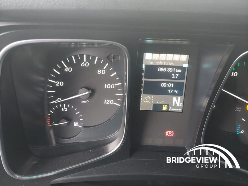 Ťahač Mercedes-Benz Actros 1845 GIGA SOLO CABIN: obrázok 12