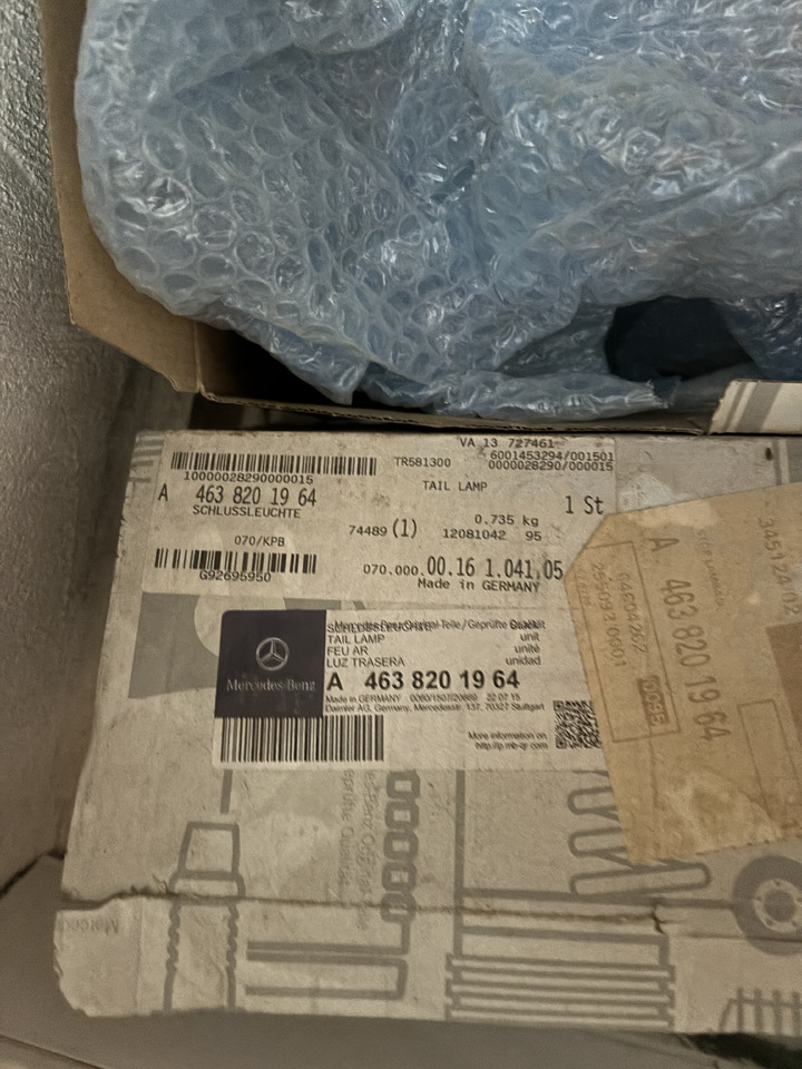 MERCEDES-BENZ G W463 G SERIES TAIL LIGHT - Zadné svetlo: obrázok 4 MERCEDES-BENZ G W463 G SERIES TAIL LIGHT - Zadné svetlo: obrázok 4