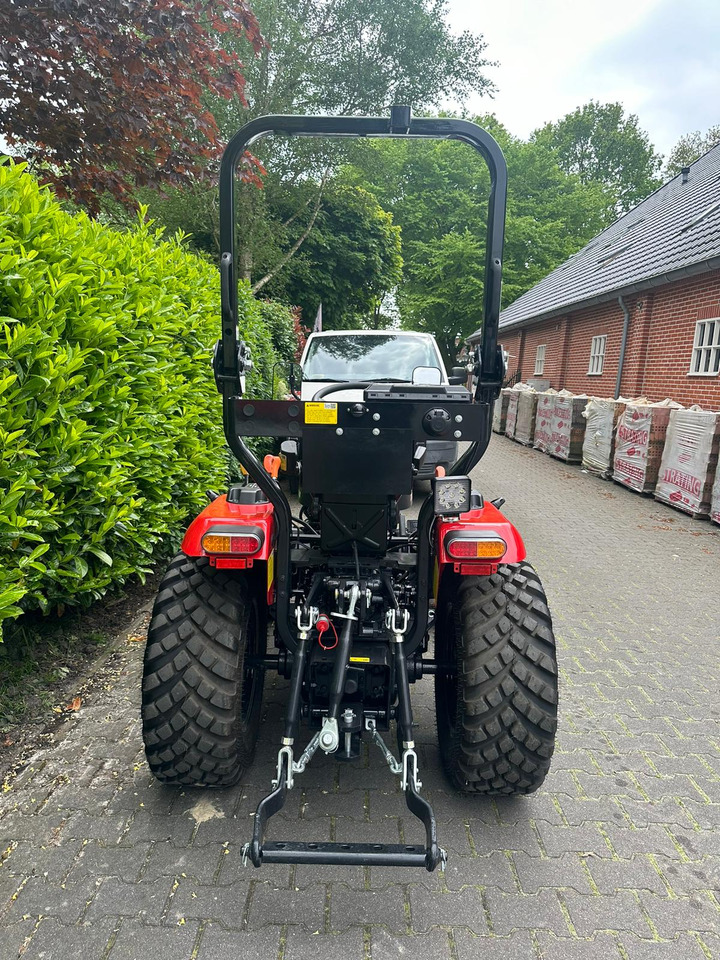 Captain - Kompaktný traktor: obrázok 4 Captain - Kompaktný traktor: obrázok 4