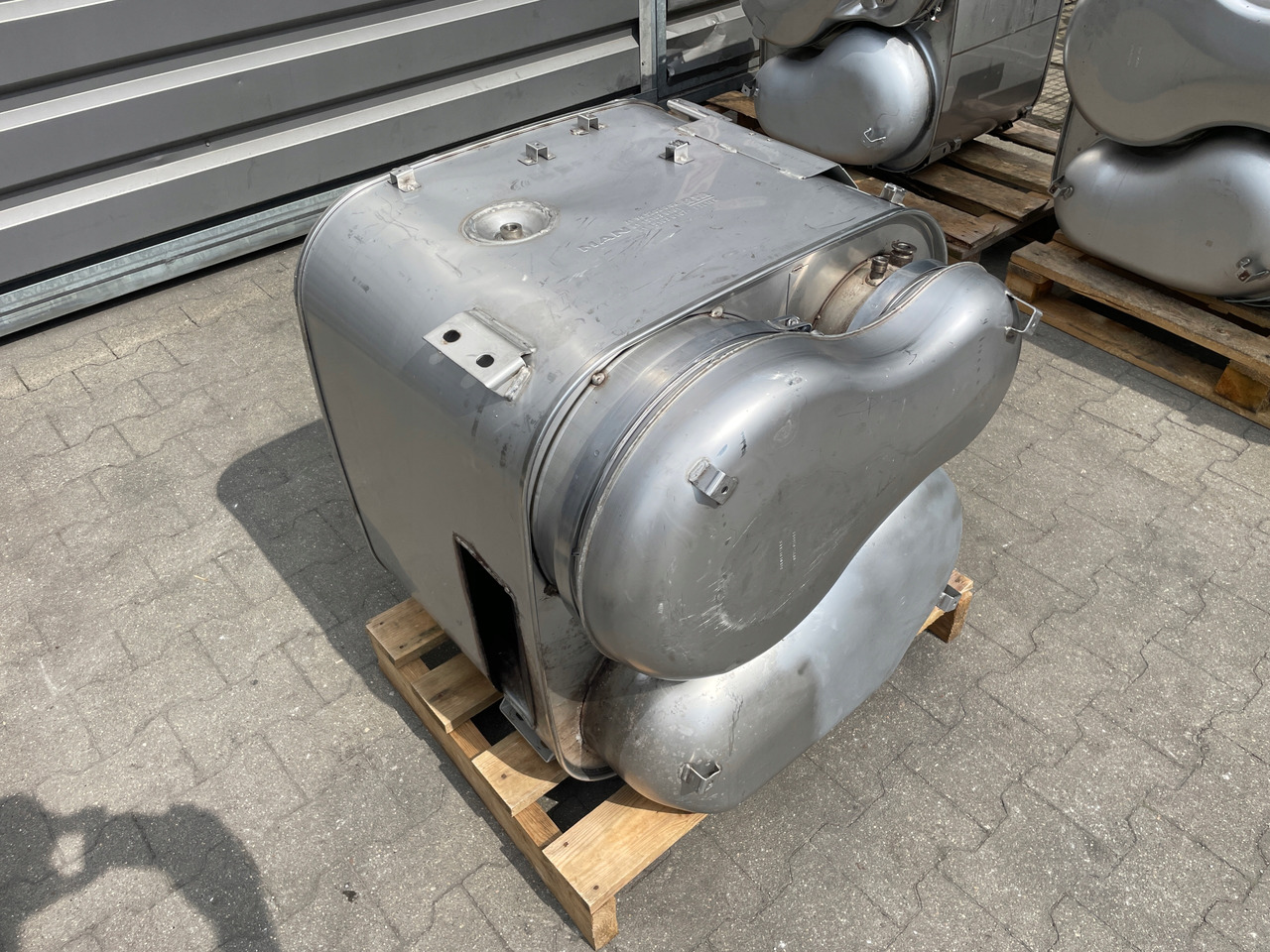 KATALIZATOR MAN TGX TGS EURO 6 DPF TŁUMIK WYDECH 81151036101 - Katalyzátor pre Nákladné auto: obrázok 3 KATALIZATOR MAN TGX TGS EURO 6 DPF TŁUMIK WYDECH 81151036101 - Katalyzátor pre Nákladné auto: obrázok 3