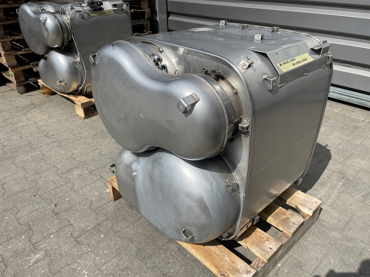 KATALIZATOR MAN TGX TGS EURO 6 DPF TŁUMIK WYDECH 81151036101 - Katalyzátor pre Nákladné auto: obrázok 1 KATALIZATOR MAN TGX TGS EURO 6 DPF TŁUMIK WYDECH 81151036101 - Katalyzátor pre Nákladné auto: obrázok 1