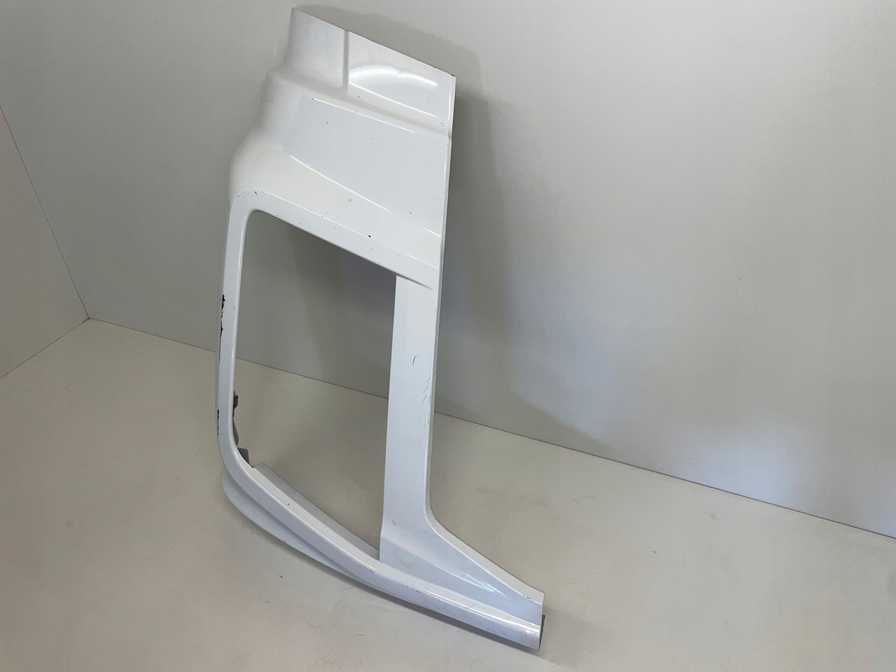 PRAWA OSŁONA OKULAR ZDERZAK FORD F-MAX JC46-17E950-A - Nárazník pre Nákladné auto: obrázok 3 PRAWA OSŁONA OKULAR ZDERZAK FORD F-MAX JC46-17E950-A - Nárazník pre Nákladné auto: obrázok 3