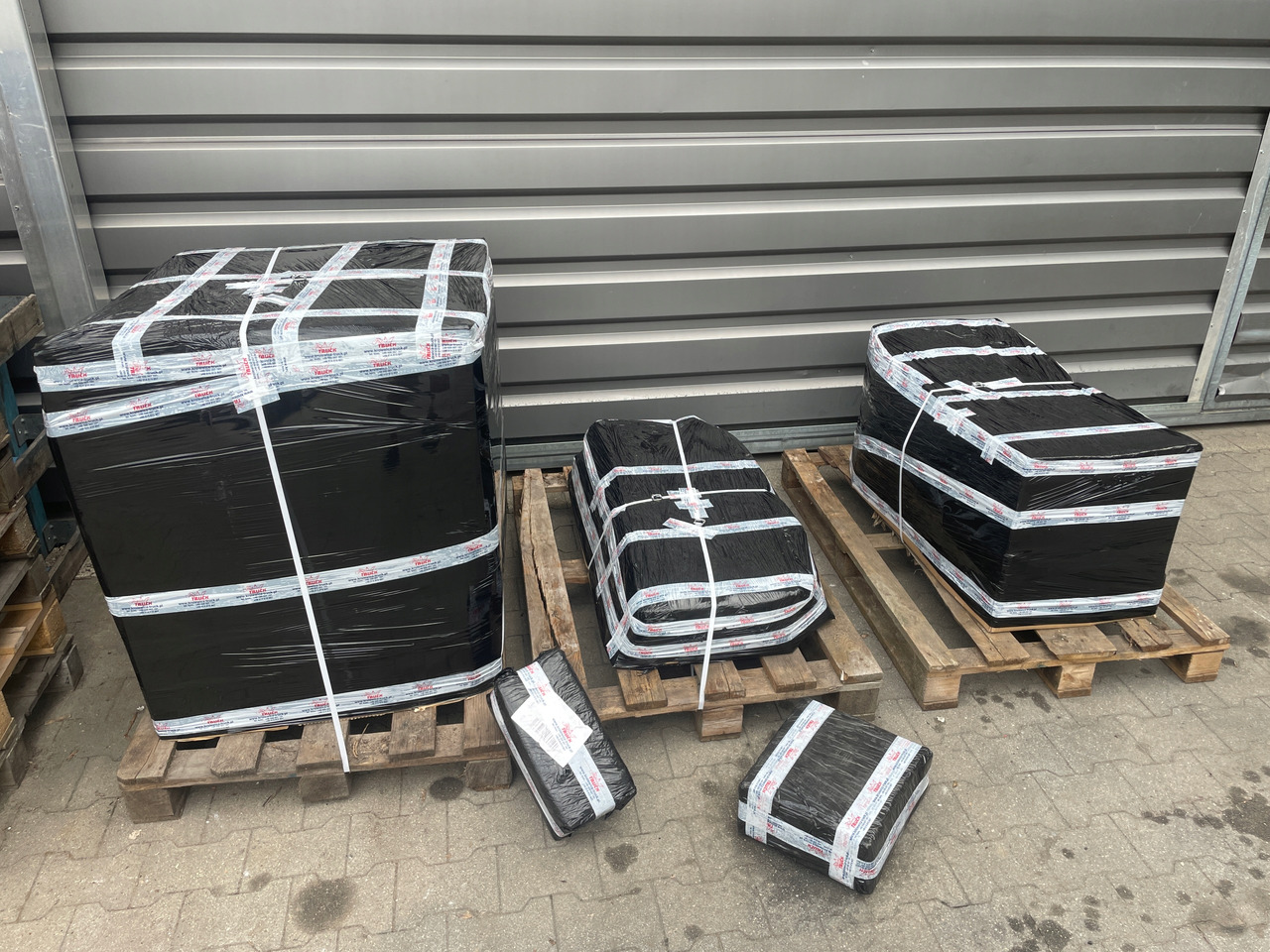 RECYRKULATOR SPALIN MAN TGA TGX TGS D26 51081007141 - EGR chladič pre Nákladné auto: obrázok 5 RECYRKULATOR SPALIN MAN TGA TGX TGS D26 51081007141 - EGR chladič pre Nákladné auto: obrázok 5