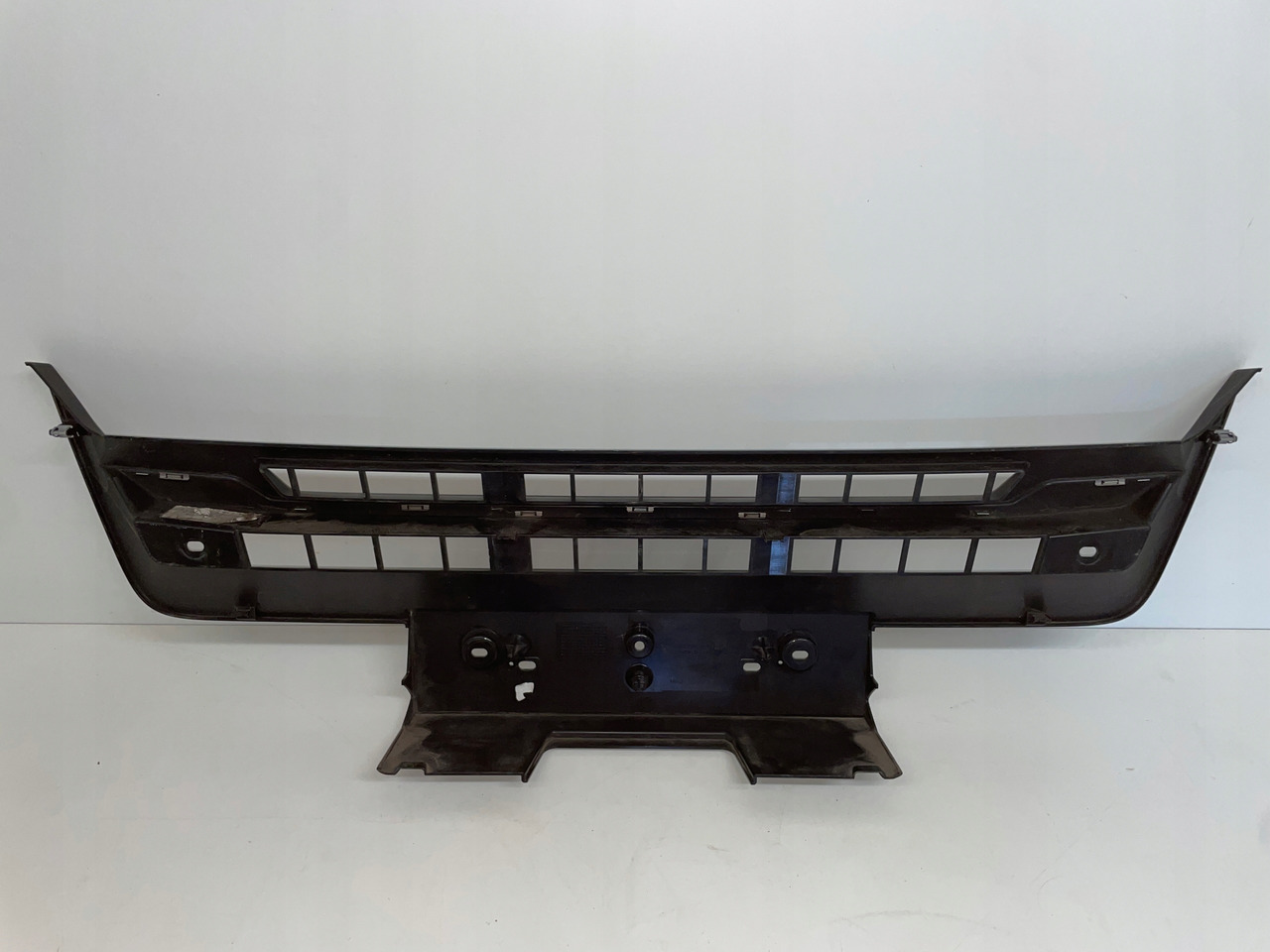 ŚRODKOWY GRILL CHROM ZDERZAKA MAN TGS TG3 TGS 3 ATRAPA 81416146086 - Mriežka pre Nákladné auto: obrázok 4 ŚRODKOWY GRILL CHROM ZDERZAKA MAN TGS TG3 TGS 3 ATRAPA 81416146086 - Mriežka pre Nákladné auto: obrázok 4