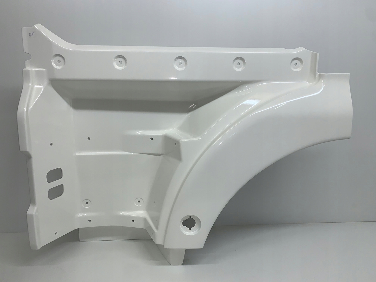 STOPNICA STOPIEŃ MAN TGX EURO 6 RAL 9010 NR 1810 - Dvere a diely pre Nákladné auto: obrázok 1 STOPNICA STOPIEŃ MAN TGX EURO 6 RAL 9010 NR 1810 - Dvere a diely pre Nákladné auto: obrázok 1