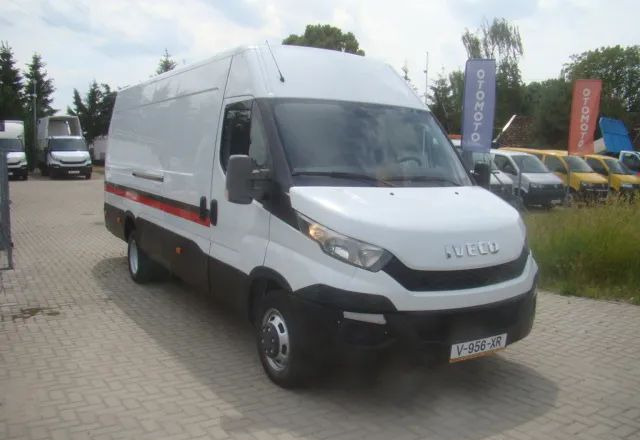Iveco DAILY 35 C 15 MAXI BLIŹNIAKI 3.5T - Furgon: obrázok 4 Iveco DAILY 35 C 15 MAXI BLIŹNIAKI 3.5T - Furgon: obrázok 4
