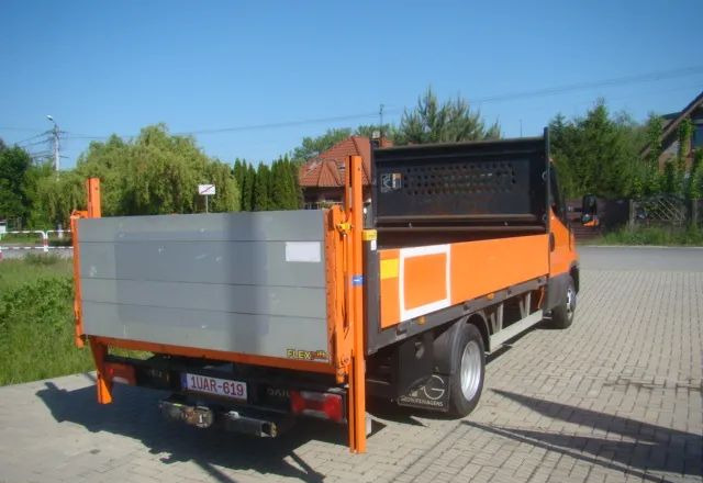 Iveco DAILY 35 C 15 WINDA 750KG 3.5T NA HAKU - Dodávka valník: obrázok 5 Iveco DAILY 35 C 15 WINDA 750KG 3.5T NA HAKU - Dodávka valník: obrázok 5