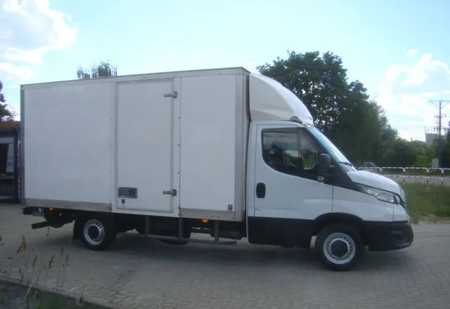 Iveco DAILY 35 S 16 3.0TDI WINDA 3.5T 4.20M - Dodávka skriňová nadstavba: obrázok 5 Iveco DAILY 35 S 16 3.0TDI WINDA 3.5T 4.20M - Dodávka skriňová nadstavba: obrázok 5