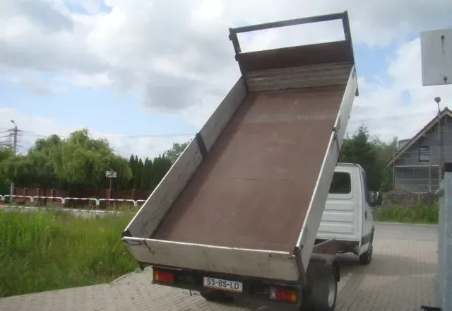 Iveco DAILY 40 C 12 WYWROTKA 3.5T 4.20M KLIMA - Dodávka sklápač: obrázok 3 Iveco DAILY 40 C 12 WYWROTKA 3.5T 4.20M KLIMA - Dodávka sklápač: obrázok 3