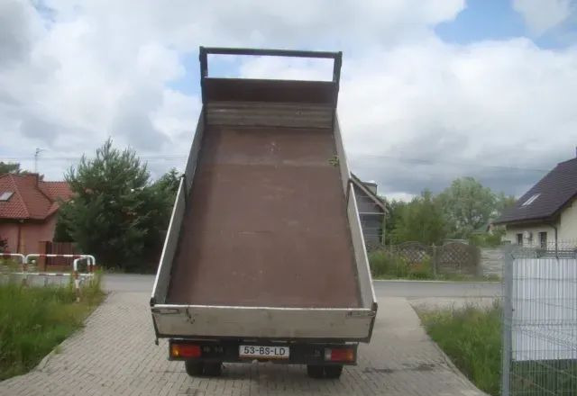 Iveco DAILY 40 C 12 WYWROTKA 3.5T 4.20M KLIMA - Dodávka sklápač: obrázok 4 Iveco DAILY 40 C 12 WYWROTKA 3.5T 4.20M KLIMA - Dodávka sklápač: obrázok 4