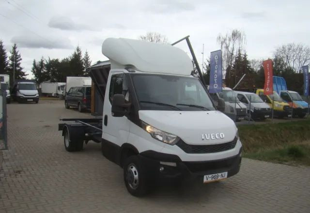 Iveco DAILY 50 C 17 3.0TDI 3-STONNA WYWROYKA - Dodávka sklápač: obrázok 3 Iveco DAILY 50 C 17 3.0TDI 3-STONNA WYWROYKA - Dodávka sklápač: obrázok 3