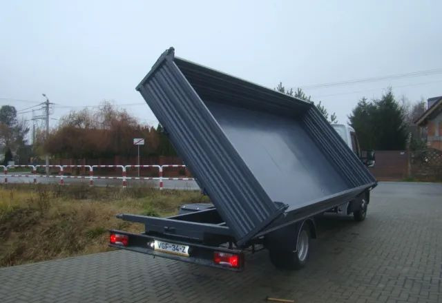 Iveco DAILY 50 C 17 3.0TDI WYWROTKA 4.70M 3.5T KLIMATRONIK - Dodávka sklápač: obrázok 4 Iveco DAILY 50 C 17 3.0TDI WYWROTKA 4.70M 3.5T KLIMATRONIK - Dodávka sklápač: obrázok 4