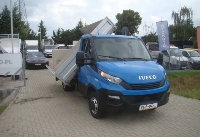 Iveco DAILY 50 C 17 3.0TDI WYWROTKA WINDA MECHANICZNA PRZYSTAWKA DO HYDRAULIKI - Dodávka sklápač: obrázok 2 Iveco DAILY 50 C 17 3.0TDI WYWROTKA WINDA MECHANICZNA PRZYSTAWKA DO HYDRAULIKI - Dodávka sklápač: obrázok 2