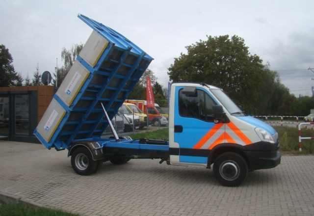 Iveco DAILY 70 C 15 3.0TDI 3.5T 3.65M WYWROTKA - Dodávka sklápač: obrázok 4 Iveco DAILY 70 C 15 3.0TDI 3.5T 3.65M WYWROTKA - Dodávka sklápač: obrázok 4